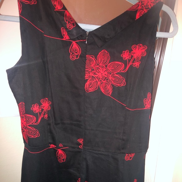 Red & black Retro dress size “M” 17 inches PTP, 40 inches long. - Picture 5 of 5